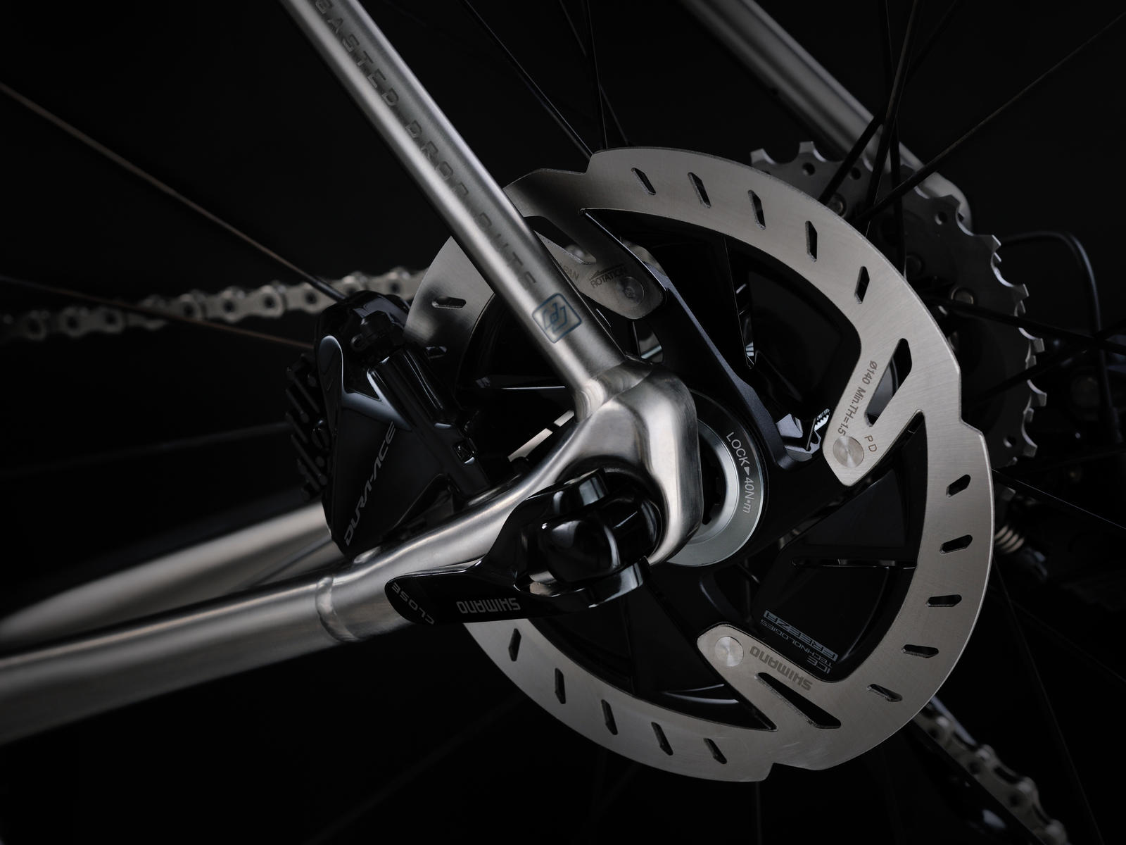 Van Nicholas Skeiron Titanium Thru-Axle Flat Mount Disc