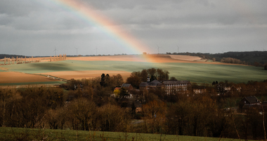 ÉÉN VOOR DE DAPPEREN